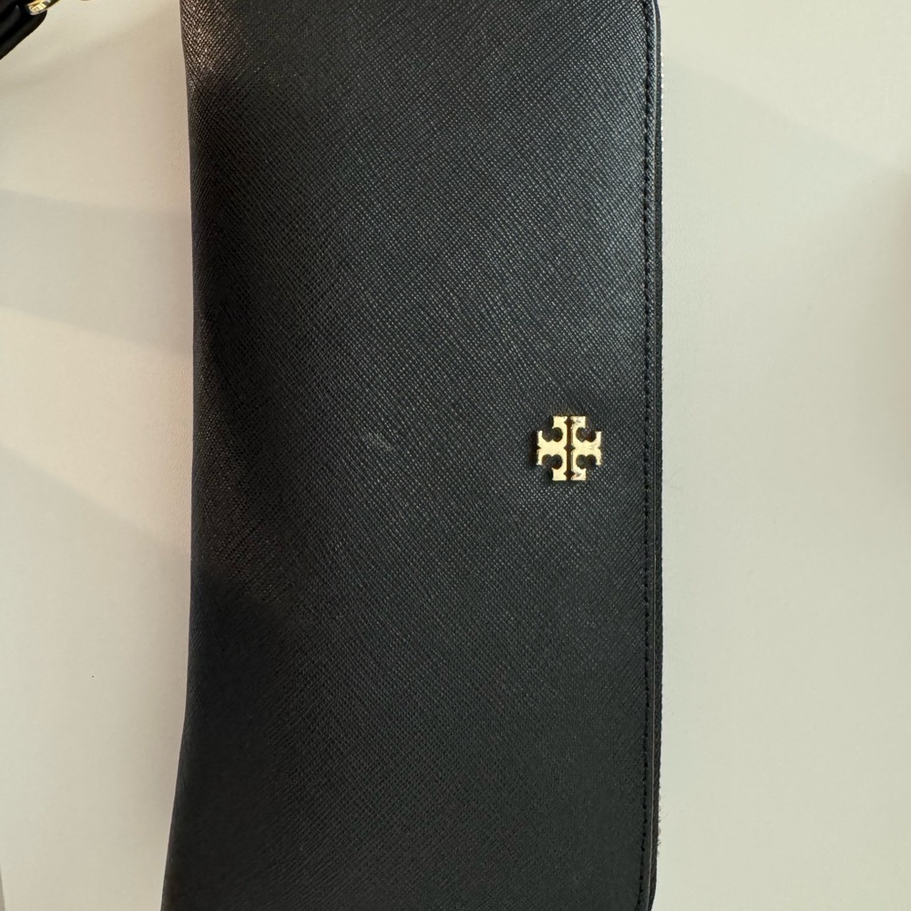 Tory Burch Black Continental Zip Wallet